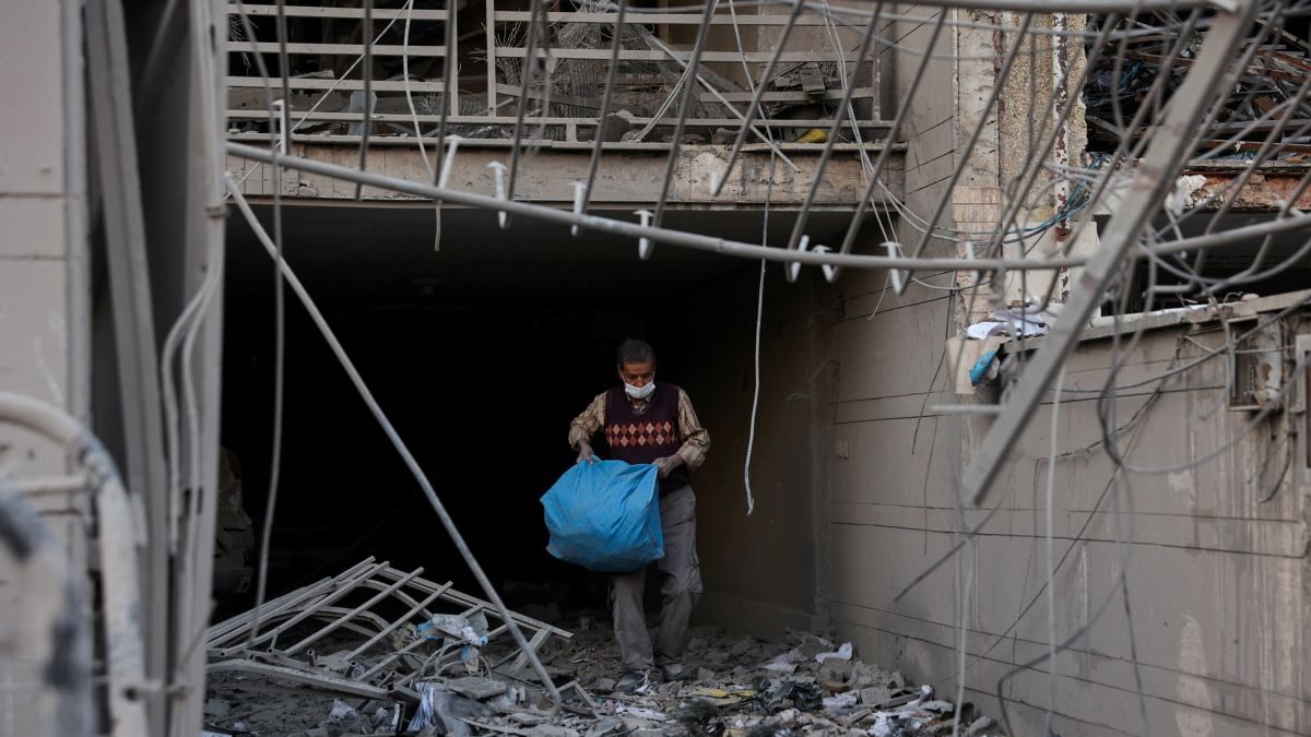 Κατεστραμμένο αστυνομικό τμήμα στην Τεχεράνη από τους ισραηλινούς και αμερικανικούς βομβαρδισμούς