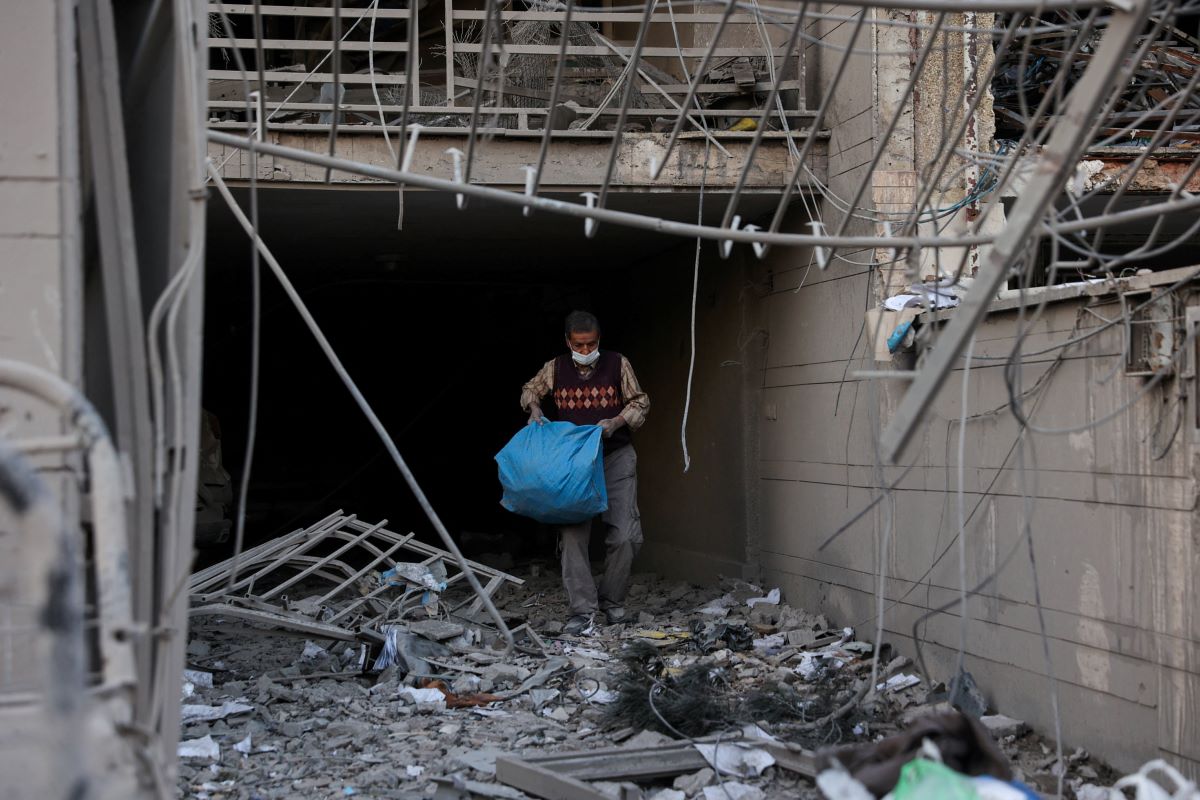 Κατεστραμμένο αστυνομικό τμήμα στην Τεχεράνη από τους ισραηλινούς και αμερικανικούς βομβαρδισμούς