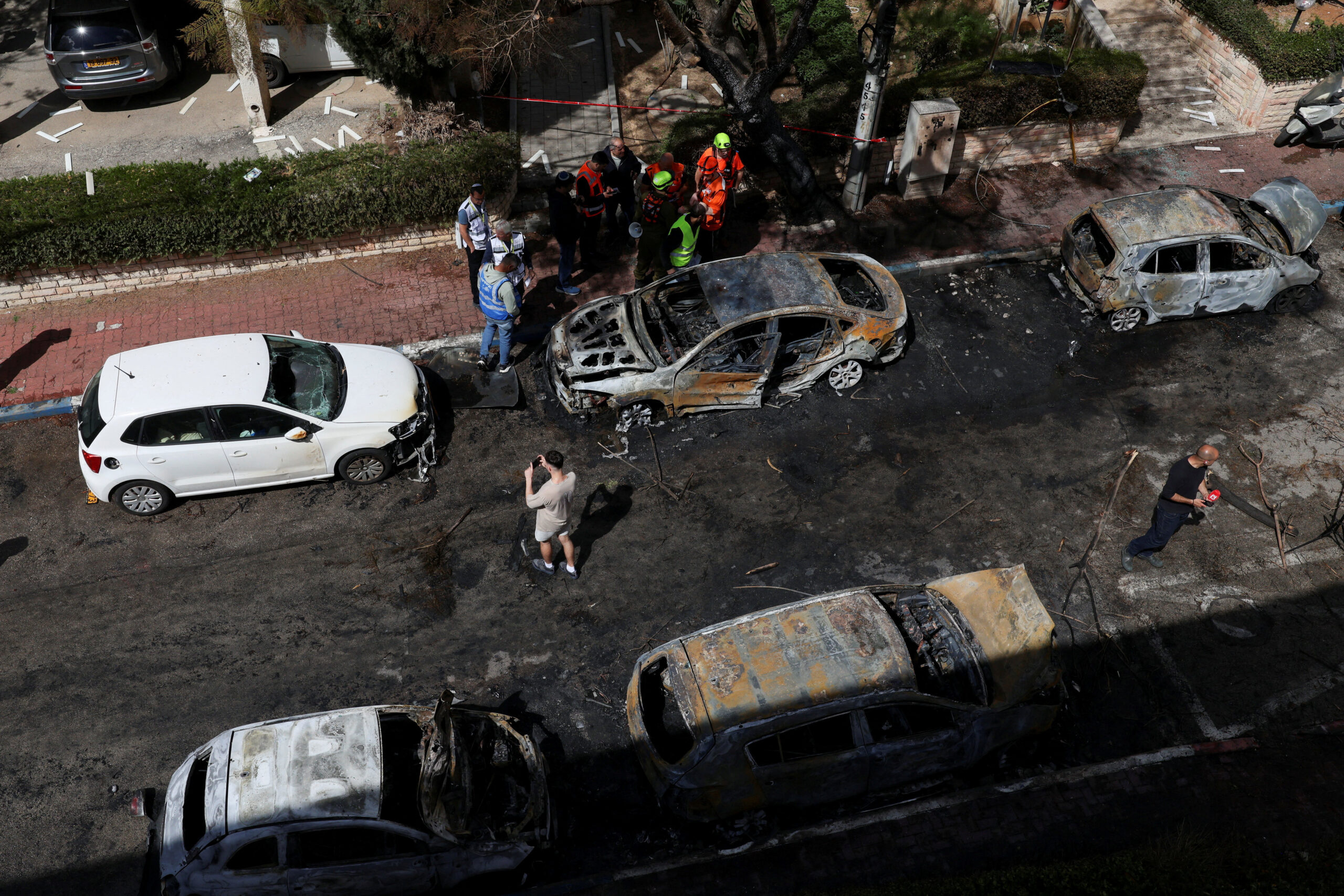 Aftermath of Iranian missile barrages in Petach Tikva REUTERS/Ronen Zvulun