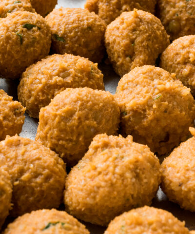 Κεφτεδάκια κόκκινης φακής