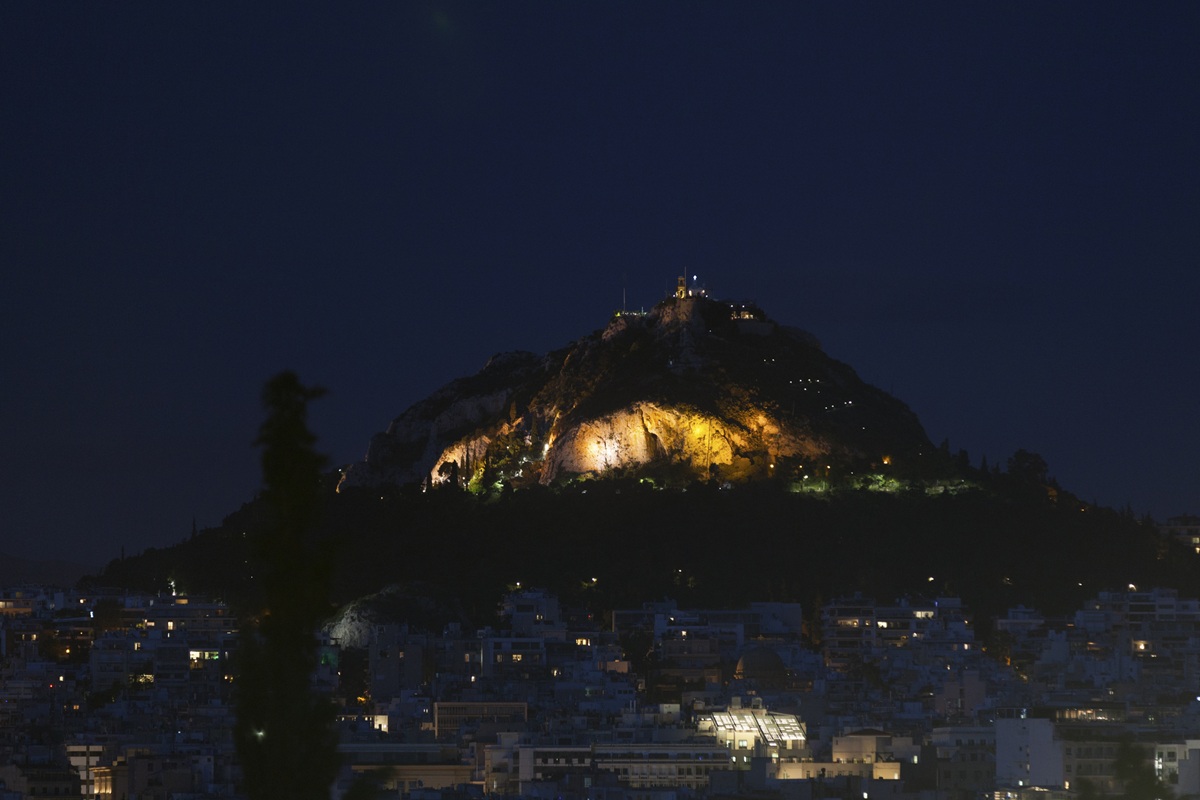 Λυκαβηττός - Ώρα της Γης