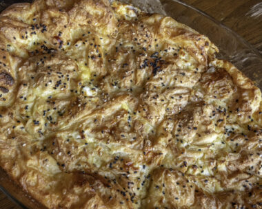 Μπουρέκι με σπανάκι και τυρί