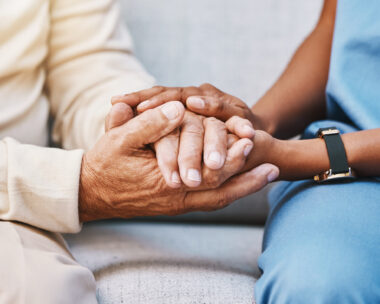 Σατανική οικιακή βοηθός δολοφόνησε τον έναν εργοδότη και άρπαξε πλάκες χρυσού από τον άλλον – Πώς οι αρχές συνέδεσαν τις δύο υποθέσεις