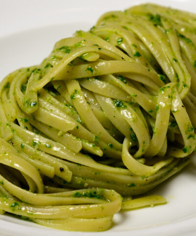 Ζυμαρικά με πέστο αμυγδάλου
