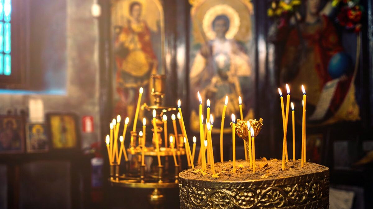 Εκκλησία - Κεριά