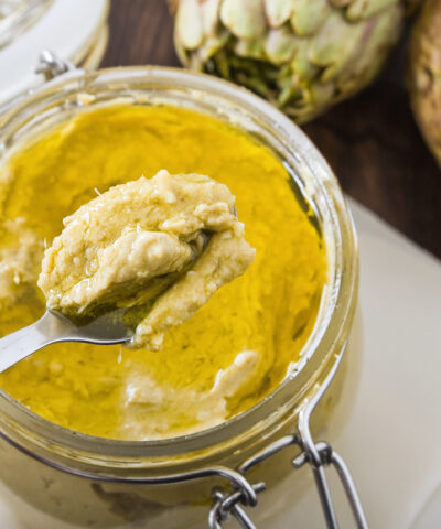 Νηστίσιμο άλειμμα αγκινάρας με αμύγδαλα