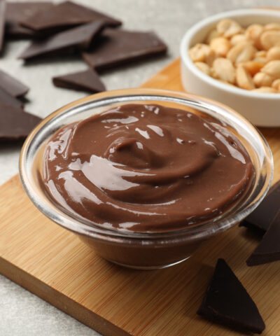 Μους σοκολάτας με φιστικοβούτυρο