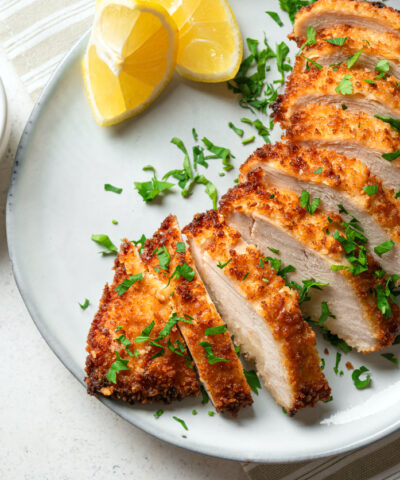 Κοτόπουλο με κρούστα παρμεζάνας