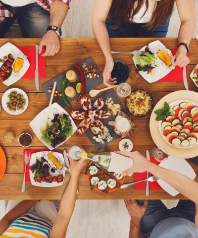 Φασολάδα λεμονάτη, μπακαλιάρος σκορδαλιά και σπαγγέτι με κάπαρη και ελιές για το τραπέζι μας την επόμενη εβδομάδα