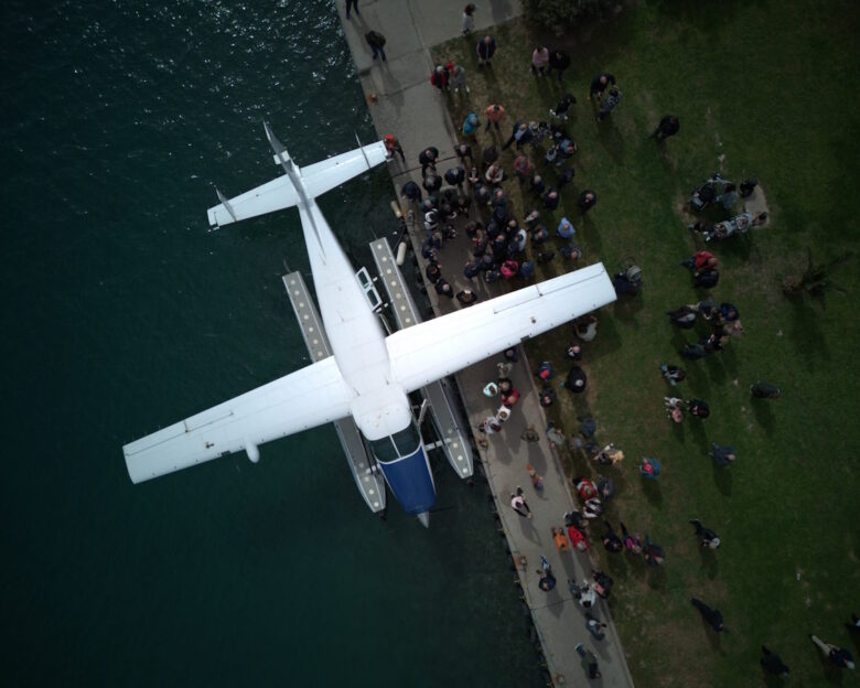 Υδροπλάνο προσθαλασσώθηκε για πρώτη φορά στην Ιτέα – Η Φωκίδα μπαίνει στον χάρτη των θαλάσσιων αερομεταφορών