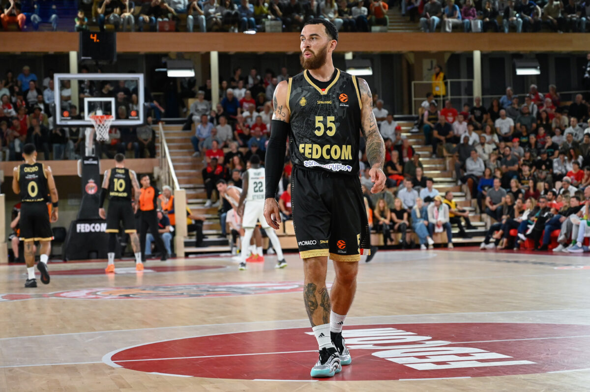 Ο Μάικ Τζέιμς