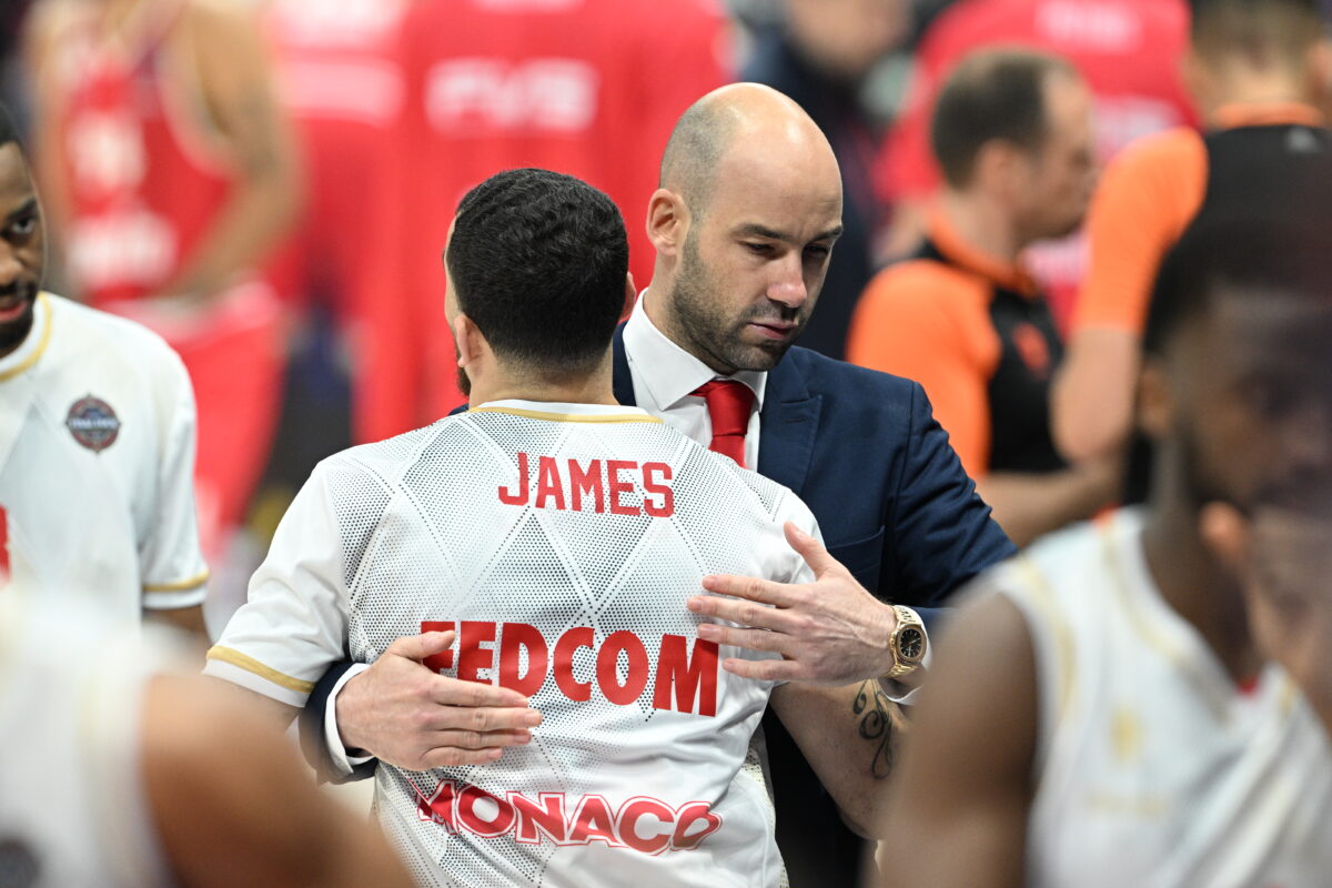 Ο Μάικ Τζέιμς