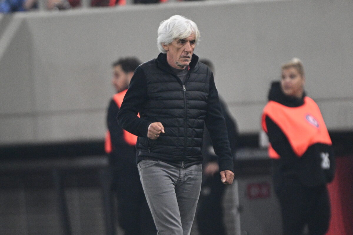 Ιβάν Γιοβάνοβιτς: «Θα μας λείψει ο Πέτρος Μάνταλος, ήταν πολύ χρήσιμος και ως ποδοσφαιριστής και στα αποδυτήρια»