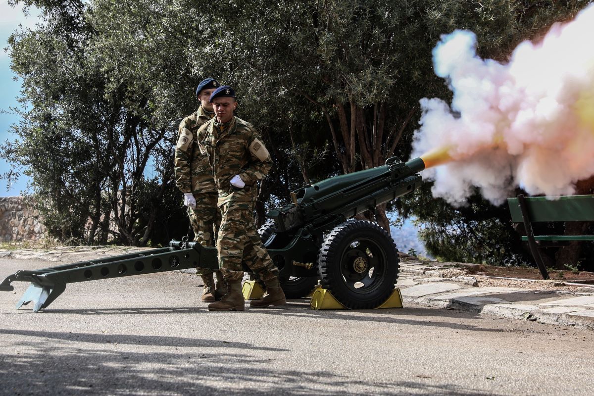 Κανονιοβολισμοί στον Λυκαβηττό