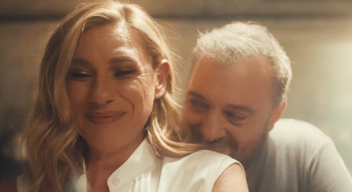 Καρέ από την πασχαλινή διαφήμιση των Jumbo