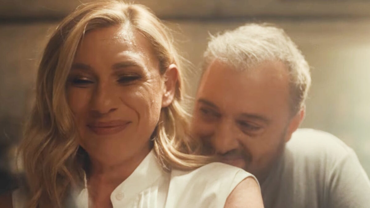 Καρέ από την πασχαλινή διαφήμιση των Jumbo