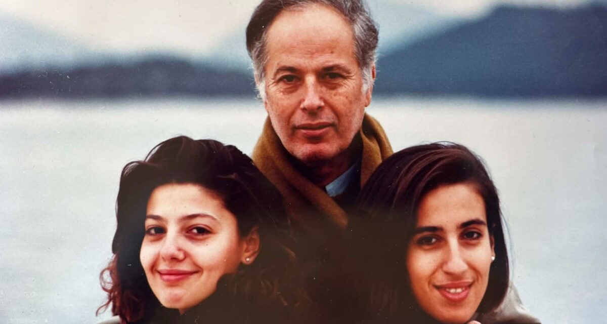 Ο Σπύρος Κατσίμης, με τις κόρες του