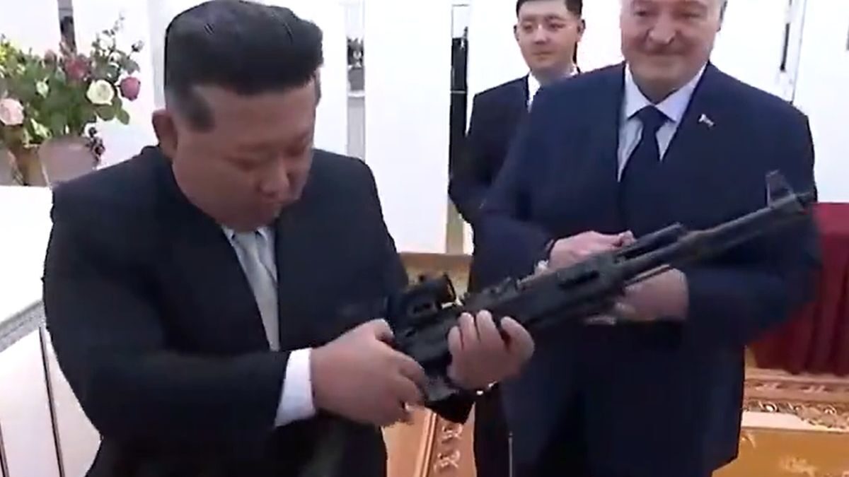 Ο Κιμ Γιονγκ Ουν και το τουφέκι