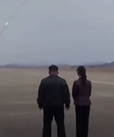 Ο Κιμ Γιουνκ Ουν με την κόρη του Κιμ Τζου Ε