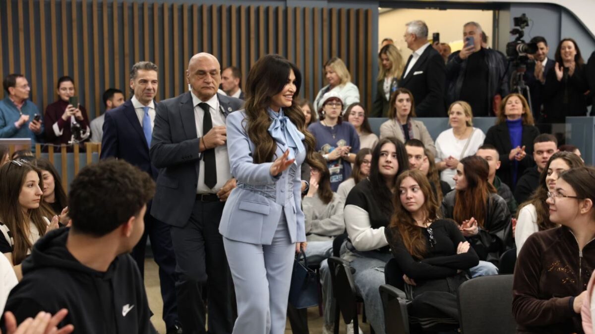 Κίμπερλι Γκίλφοϊλ,