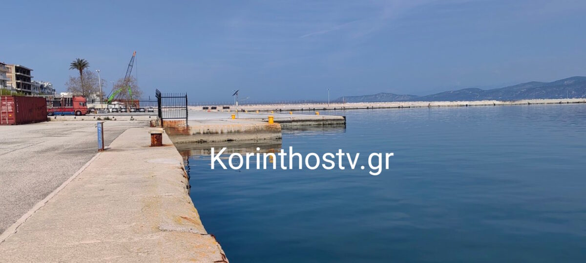 Σορός άνδρα επέπλεε στη θάλασσα στην Κόρινθο