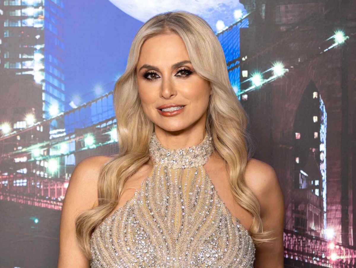 Η Ζωή Κρονάκη στο πλατό της εκπομπής «The 2night Show»