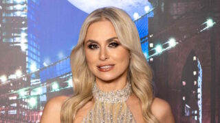 Η Ζωή Κρονάκη στο πλατό της εκπομπής «The 2night Show»