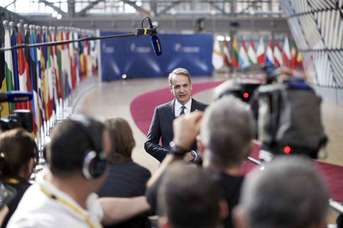 Ο πρωθυπουργός Κυριάκος Μητσοτάκης κάνει δηλώσεις μετά το Ευρωπαϊκό Συμβούλιο στις Βρυξέλλες