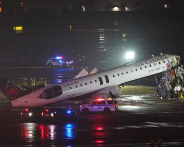 Μεγάλες οι ζημιές στο αεροπλάνο