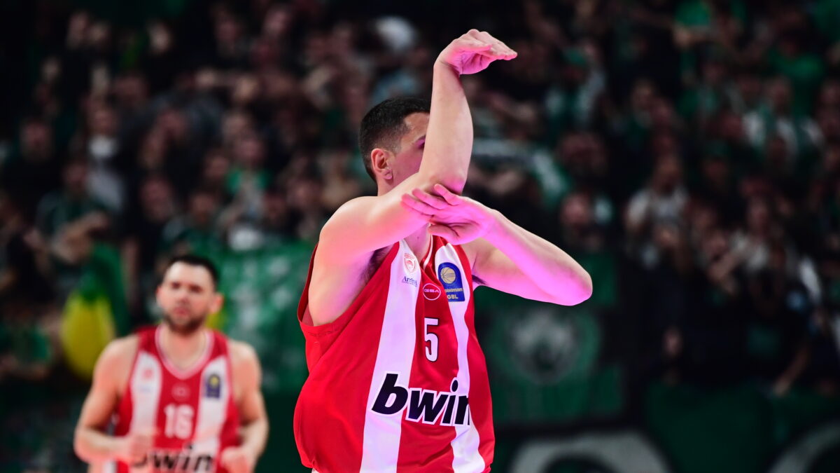 Ο Λαρεντζάκης