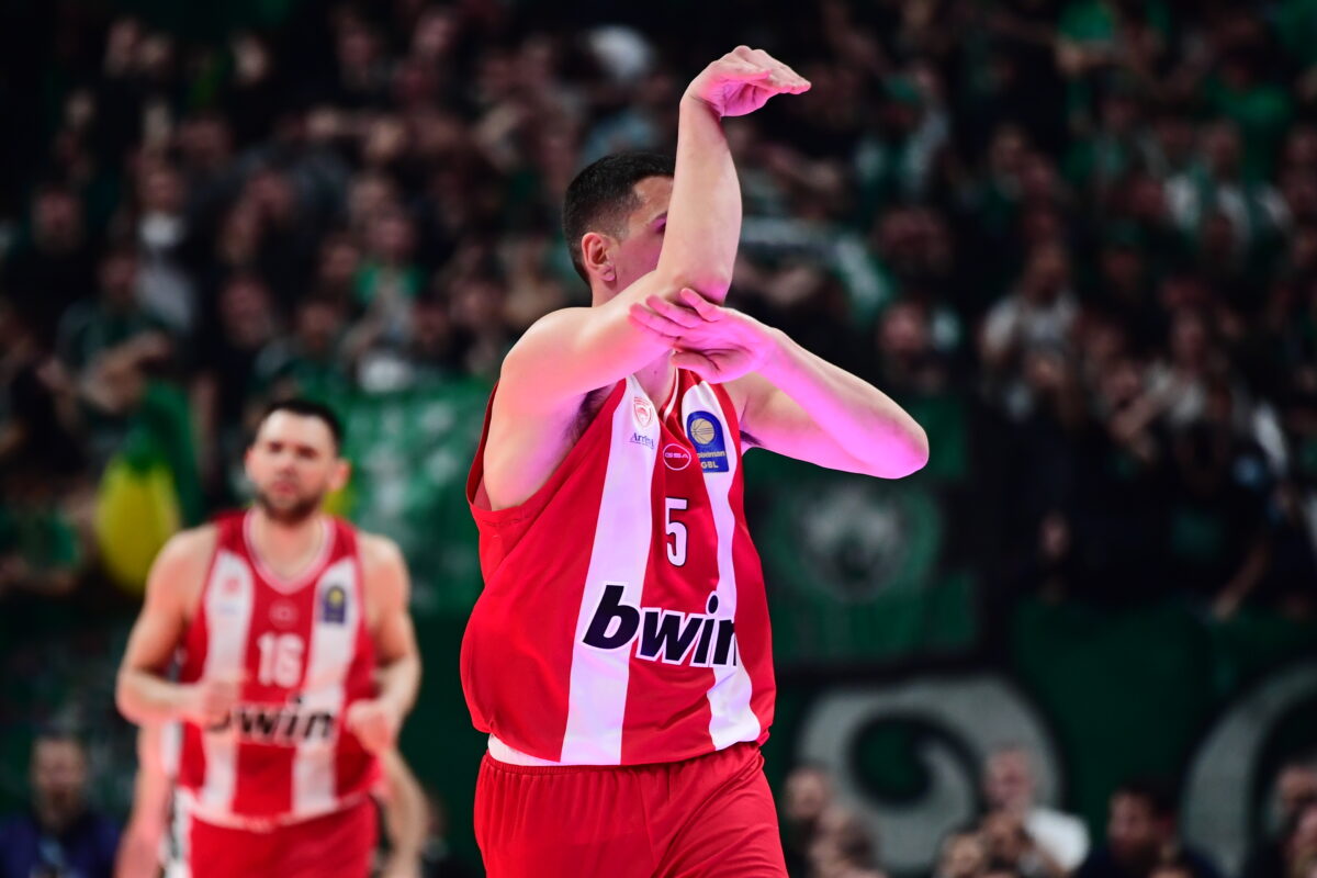 Ο Λαρεντζάκης