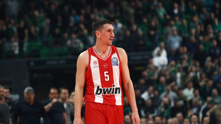 Ο Λαρεντζάκης