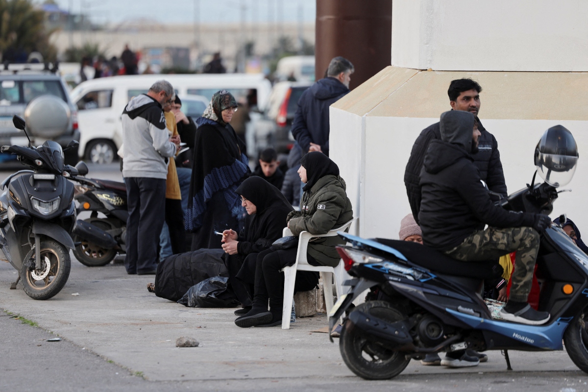 Πολίτες στον Λίβανο μετά από εκκένωση