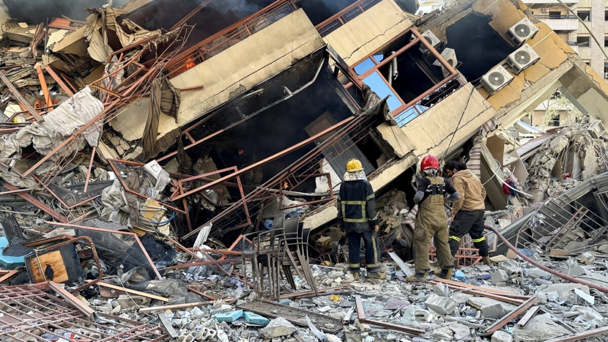 Συντρίμμια από κτίριο στον Λίβανο