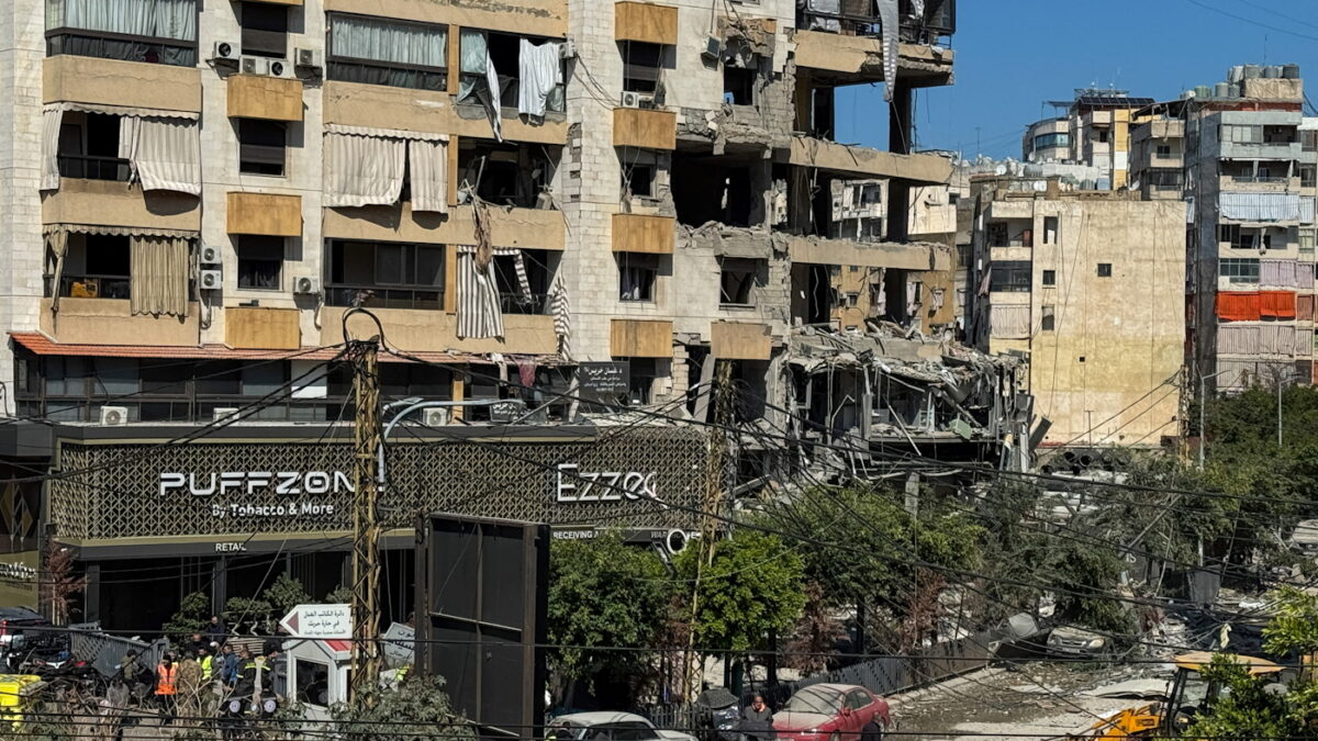 Κατεστραμμένη πολυκατοικία στο Λίβανο