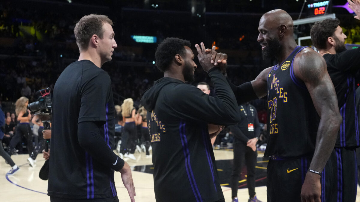 Ο Λεμπρόν και ο Μπρόνι Τζέιμς