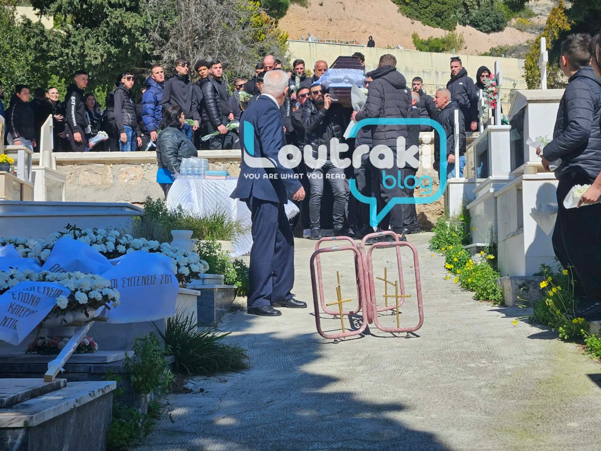 Κηδεία 17χρονου στο Λουτράκι