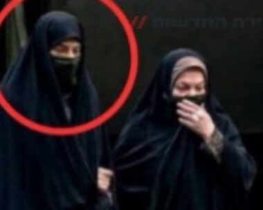 Αξιωματικοί της Μπασίτζ και των Φρουρών της Επανάστασης μεταμφιέζονται σε γυναίκες για να μην γίνουν στόχος