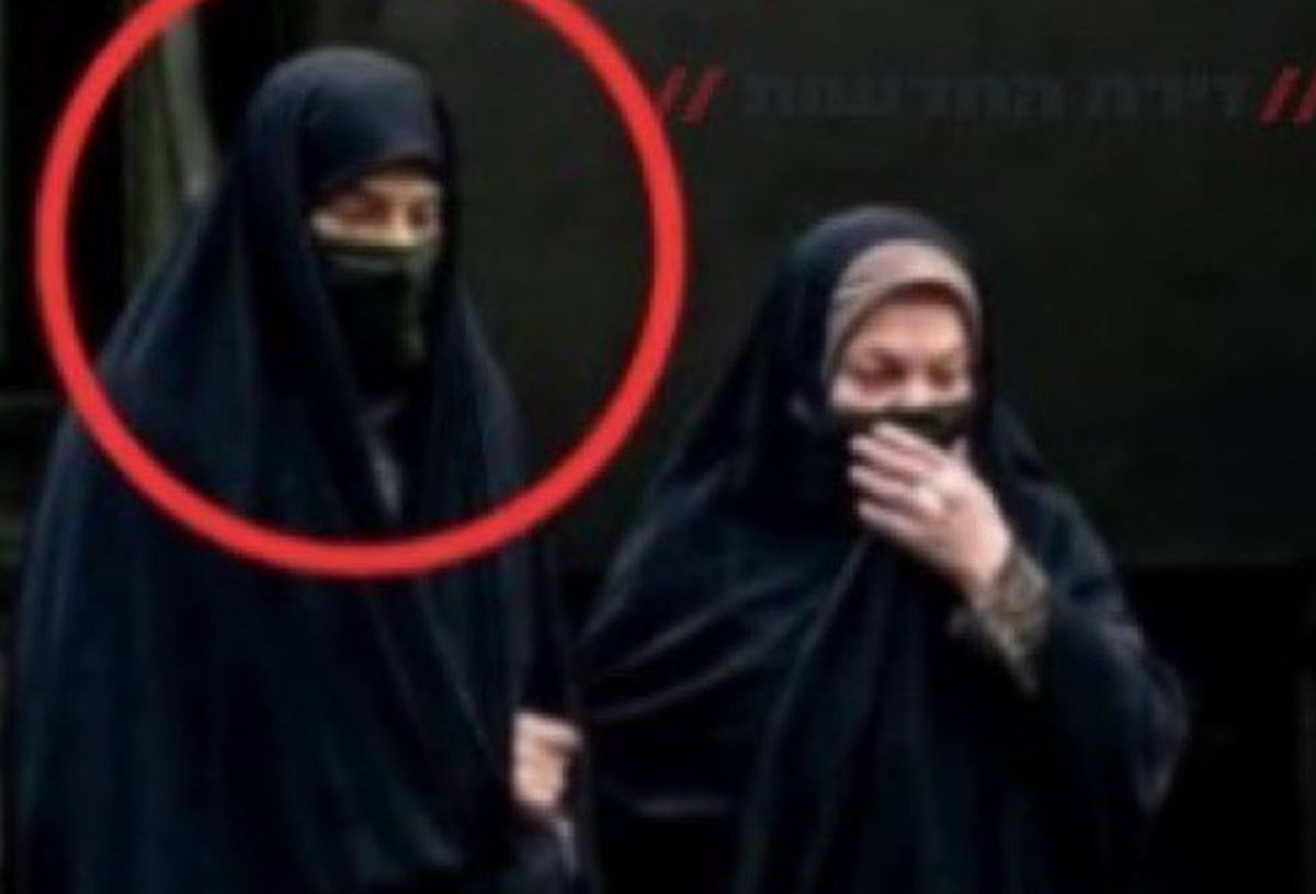 Αξιωματικοί της Μπασίτζ και των Φρουρών της Επανάστασης μεταμφιέζονται σε γυναίκες για να μην γίνουν στόχος