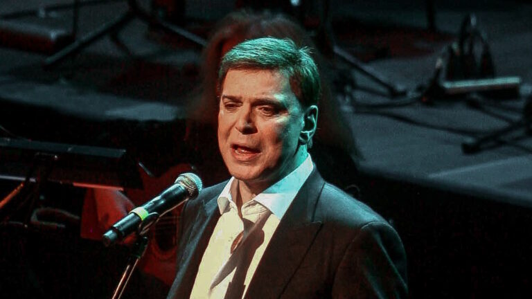 Γιώργος Μαρίνος