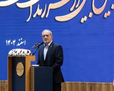 Ο Μασούντ Πεζεσκιάν