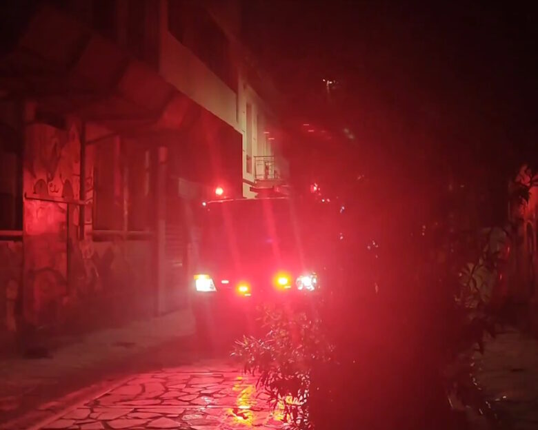 Νεκρή γυναίκα από φωτιά σε εγκαταλειμμένο κτίριο στο Μεταξουργείο