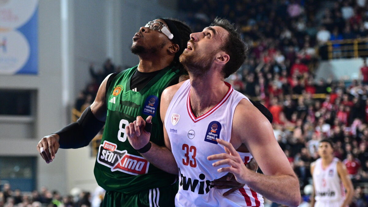 Ο Μιλουτίνοφ