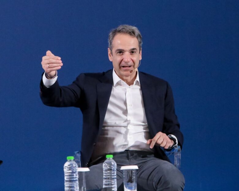 Ο Κυριάκος Μητσοτάκης στο προσυνέδριο της ΝΔ στη Λάρισα