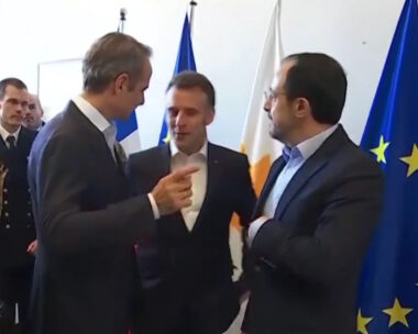 Ο Κυριάκος Μητσοτάκης, ο Εμανουέλ Μακρόν και ο Νίκος Χριστοδουλίδης