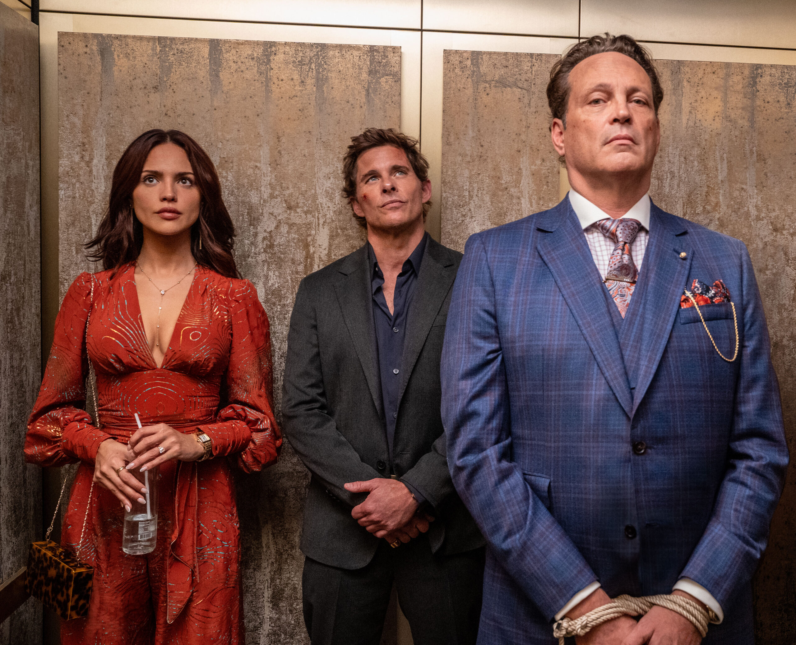 (L-R) Eiza González as Alice, James Marsden as Mike and Vince Vaughn as Nick in 20th Century Studios' MIKE & NICK & NICK & ALICE. Photo by Heather Beckstead. © 2026 20th Century Studios. All Rights Reserved.