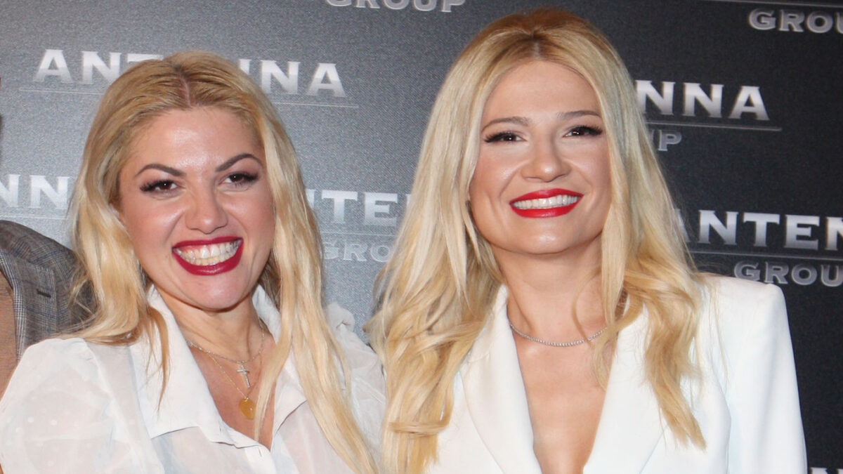 Νάνσυ Παραδεισάνου και Φαίη Σκορδά