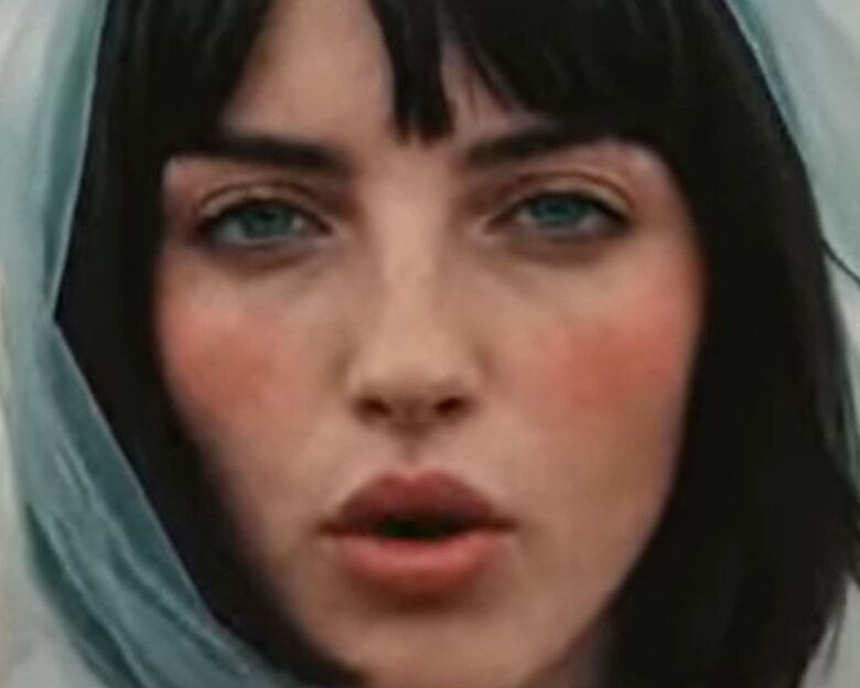 Nava, η AI τραγουδίστρια