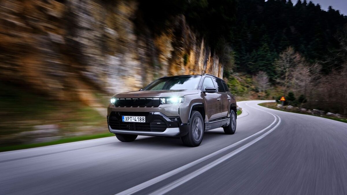 Τα πάντα για το ολοκαίνουριο Jeep Compass που ήρθε στην Ελλάδα με τιμή από 35.990