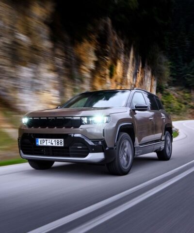 Τα πάντα για το ολοκαίνουριο Jeep Compass που ήρθε στην Ελλάδα με τιμή από 35.990
